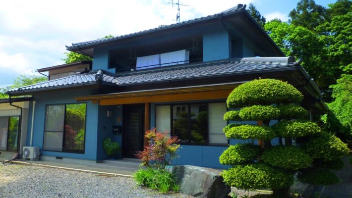 外壁・屋根：福島県郡山市　ブルーの外壁が目を引く外壁リフォーム