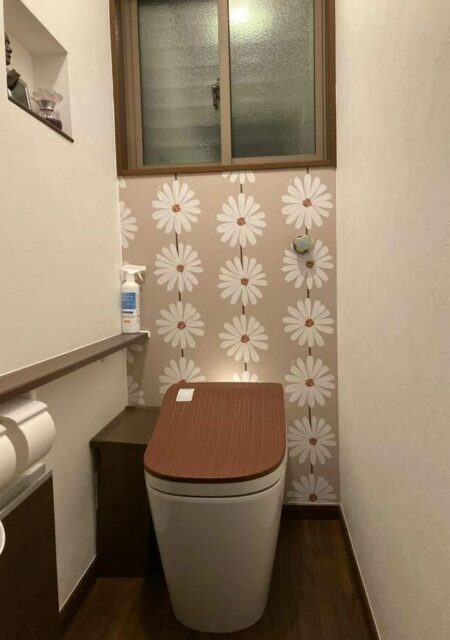 トイレ：宮城県多賀城市　かわいいアクセントのトイレリフォーム