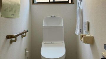 トイレ：宮城県岩沼市　TOTO　オート開閉式トイレリフォーム