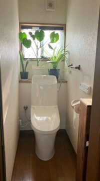 トイレ：仙台市太白区　LIXILトイレ　１階２階同時に１日リフォーム