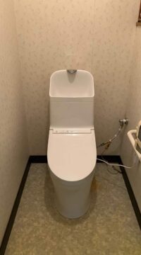 トイレ：宮城県名取市　TOTOオート開閉トイレリフォーム