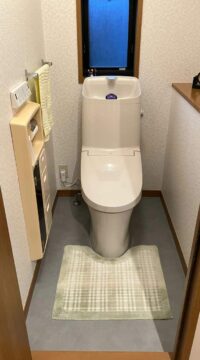 トイレ：宮城県名取市　LIXIL一体型トイレと内装リフォーム