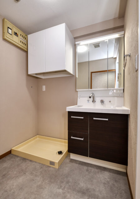 洗面台：宮城県仙台市泉区　浴室と一緒に洗面室リフォーム