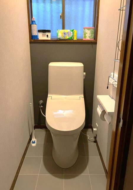 トイレ：宮城県多賀城市　LIXIL ZR1トイレと内装のリフォーム