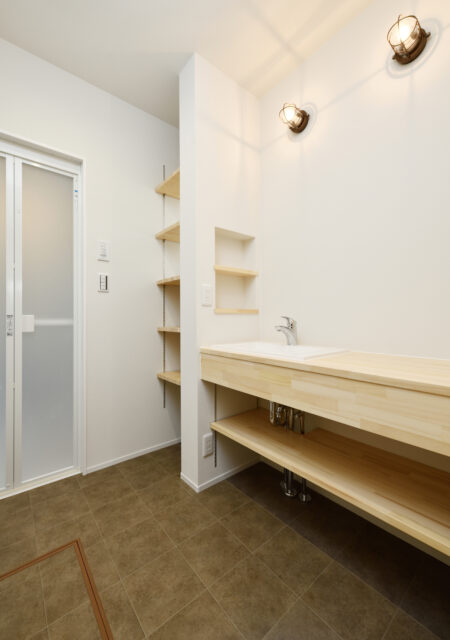 お風呂：宮城県仙台市青葉区　広く快適になった洗面室・お風呂リフォーム