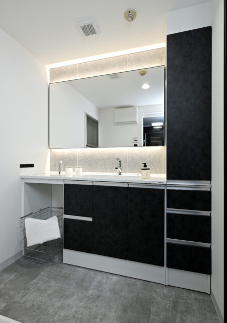 洗面台：宮城県仙台市宮城野区　ホテルライクな上質空間へ洗面化粧台リフォーム