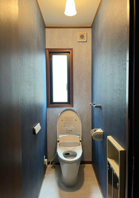 トイレ：宮城県　デニム柄クロスで彩るトイレリフォーム