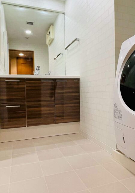 洗面台：宮城県仙台市泉区　お気に入りの鏡を再利用した洗面台リフォーム