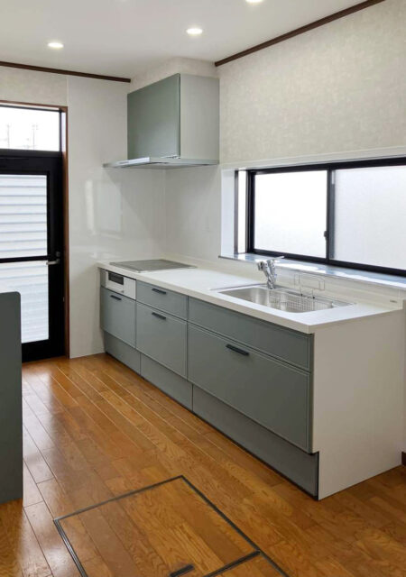 キッチン：宮城県柴田郡柴田町　ダウンライトでキッチン空間を明るくリフォーム