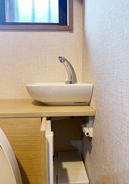 トイレ：宮城県仙台市　デザインと収納を両立した、心地よいトイレリフォーム